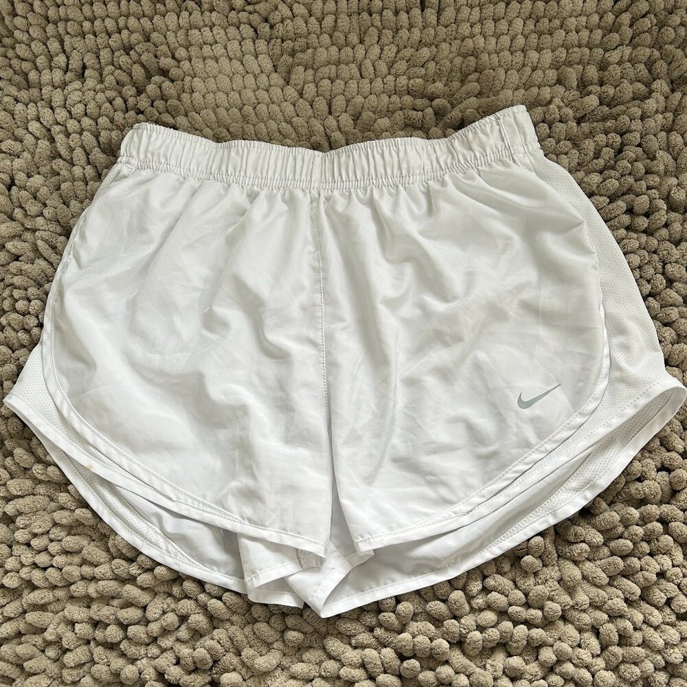 Nike White Athletic Shorts Size Large